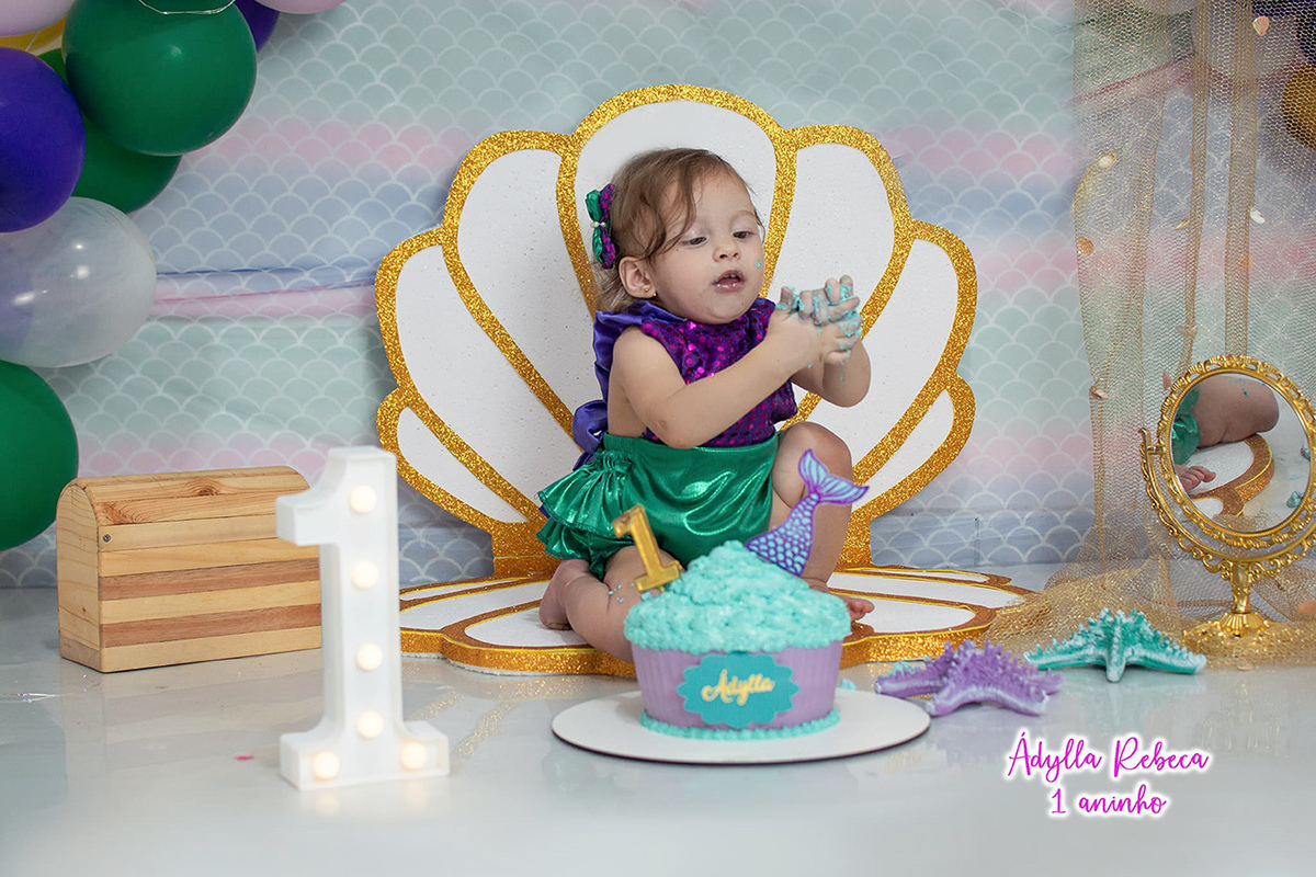 Smash the cake