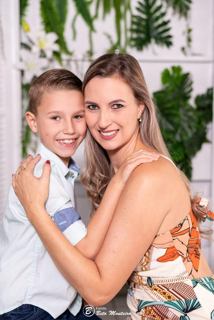 Mini ensaio dia das mães. Sessão dia das mães. Sessão dia das mães Curitiba. Mãe e filha. Mãe e filho. Mãe e filhos.