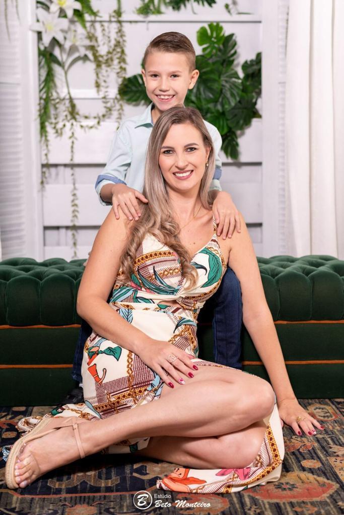 Mini ensaio dia das mães. Sessão dia das mães. Sessão dia das mães Curitiba. Mãe e filha. Mãe e filho. Mãe e filhos.