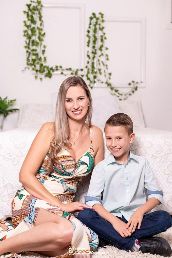 Mini ensaio dia das mães. Sessão dia das mães. Sessão dia das mães Curitiba. Mãe e filha. Mãe e filho. Mãe e filhos.