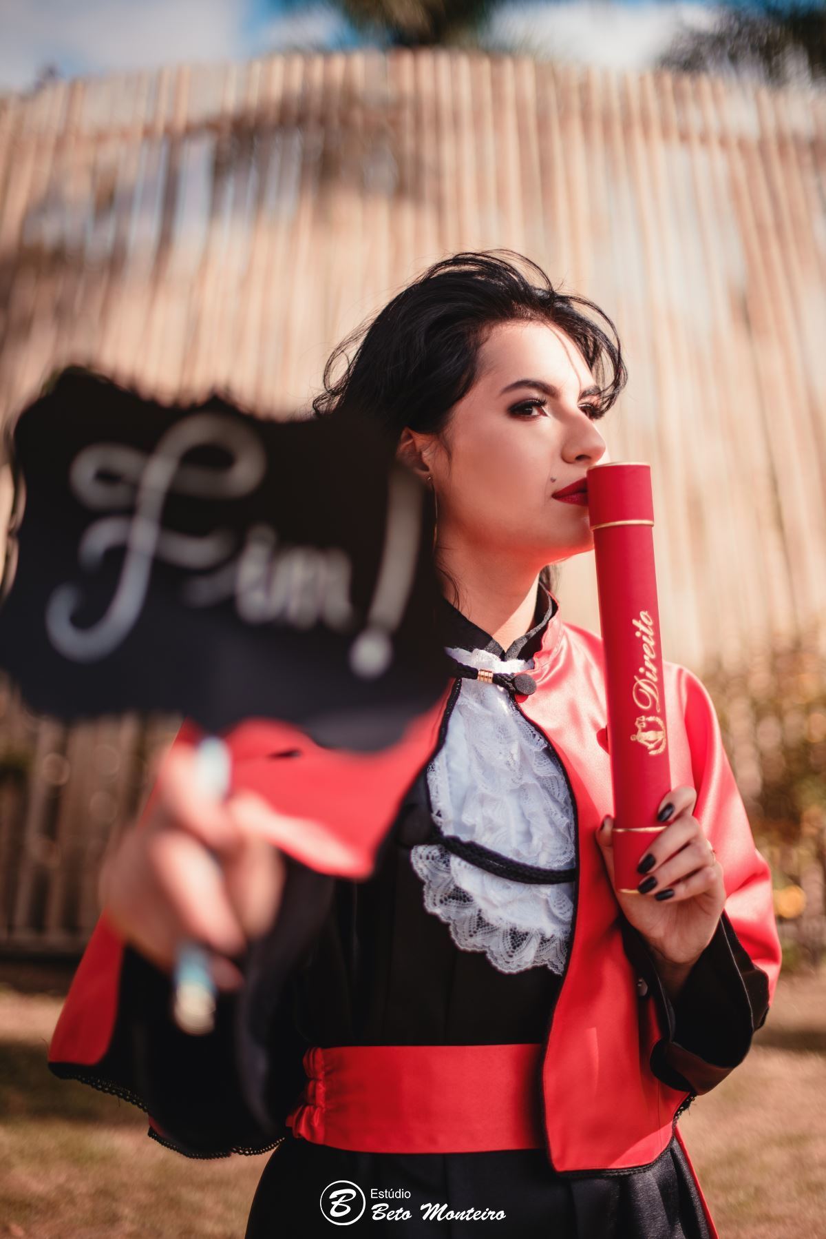 book feminino - book formanda - sessão de formatura - book formanda externo - Rafaela Schvarzbach - direito - sessão de direito - formatura de direito - book formandos Curitiba - faculdade - universidade 