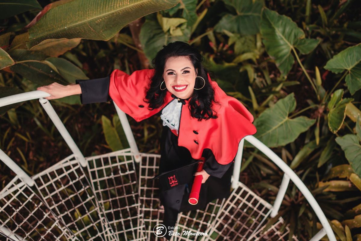 book feminino - book formanda - sessão de formatura - book formanda externo - Rafaela Schvarzbach - direito - sessão de direito - formatura de direito - book formandos Curitiba - faculdade - universidade 