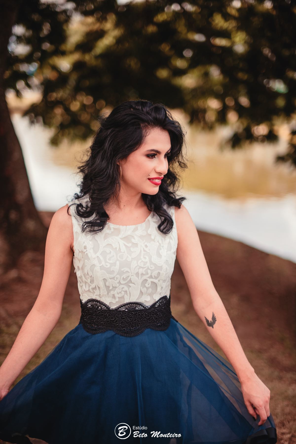 book feminino - book formanda - sessão de formatura - book formanda externo - Rafaela Schvarzbach - direito - sessão de direito - formatura de direito - book formandos Curitiba - faculdade - universidade 