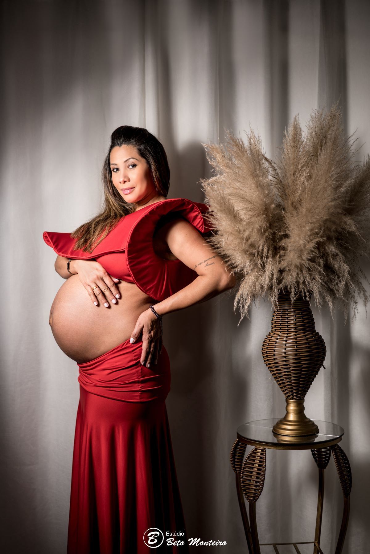 Book Gestante e Família em Curitiba - Book de gestante em estúdio - ensaio de gestante - book em estúdio - sessão fotográfica - Grávida - Gestação - Estúdio Beto Monteiro - Tatiane - Robson - Amauri - Miguel