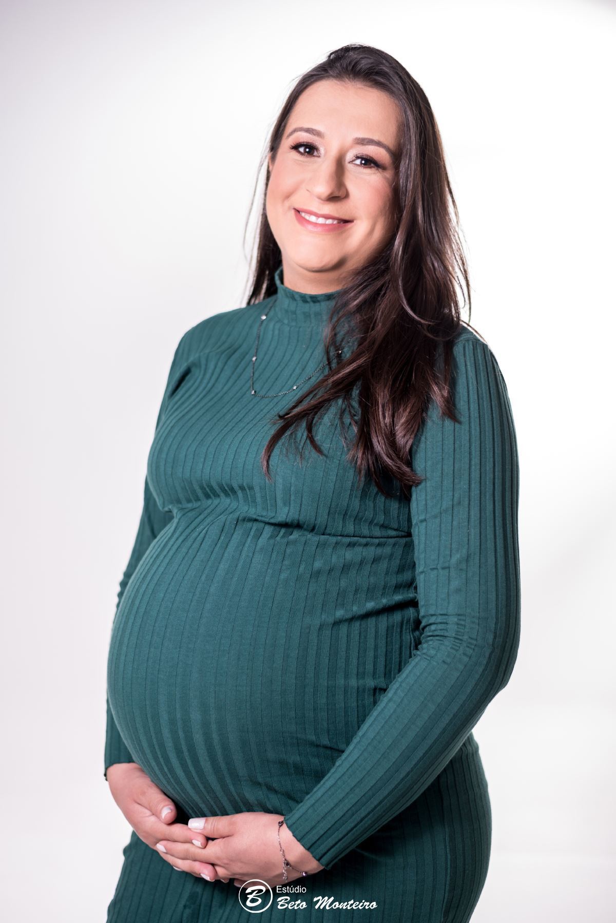 Book Gestante e Família em Curitiba - Book de gestante em estúdio - ensaio de gestante - book em estúdio - sessão fotográfica - Grávida - Gestação - Estúdio Beto Monteiro - Juliane - Robson - Luísa