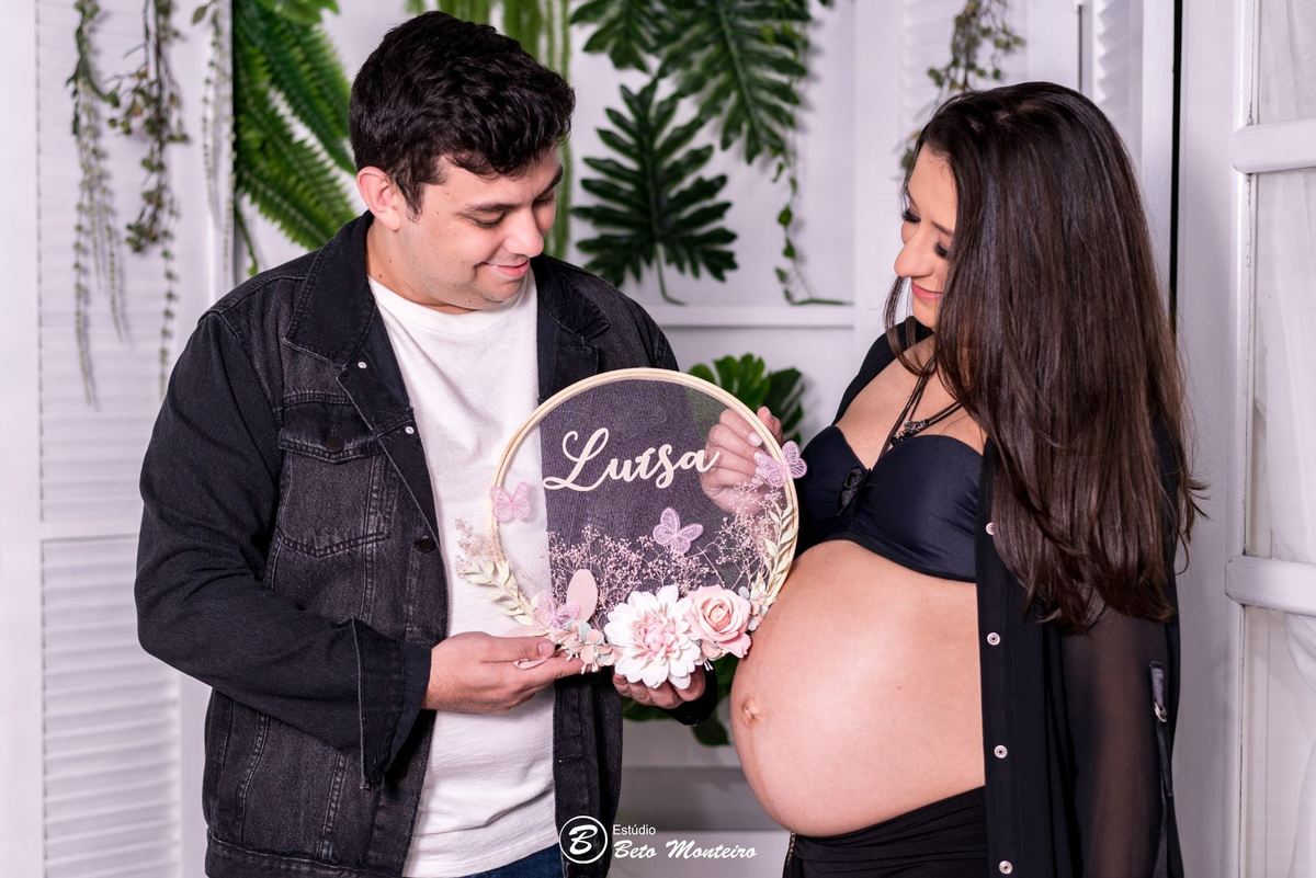 Book Gestante e Família em Curitiba - Book de gestante em estúdio - ensaio de gestante - book em estúdio - sessão fotográfica - Grávida - Gestação - Estúdio Beto Monteiro - Juliane - Robson - Luísa