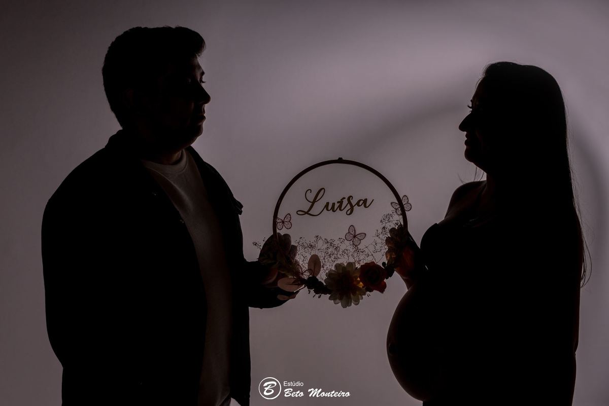 Book Gestante e Família em Curitiba - Book de gestante em estúdio - ensaio de gestante - book em estúdio - sessão fotográfica - Grávida - Gestação - Estúdio Beto Monteiro - Juliane - Robson - Luísa