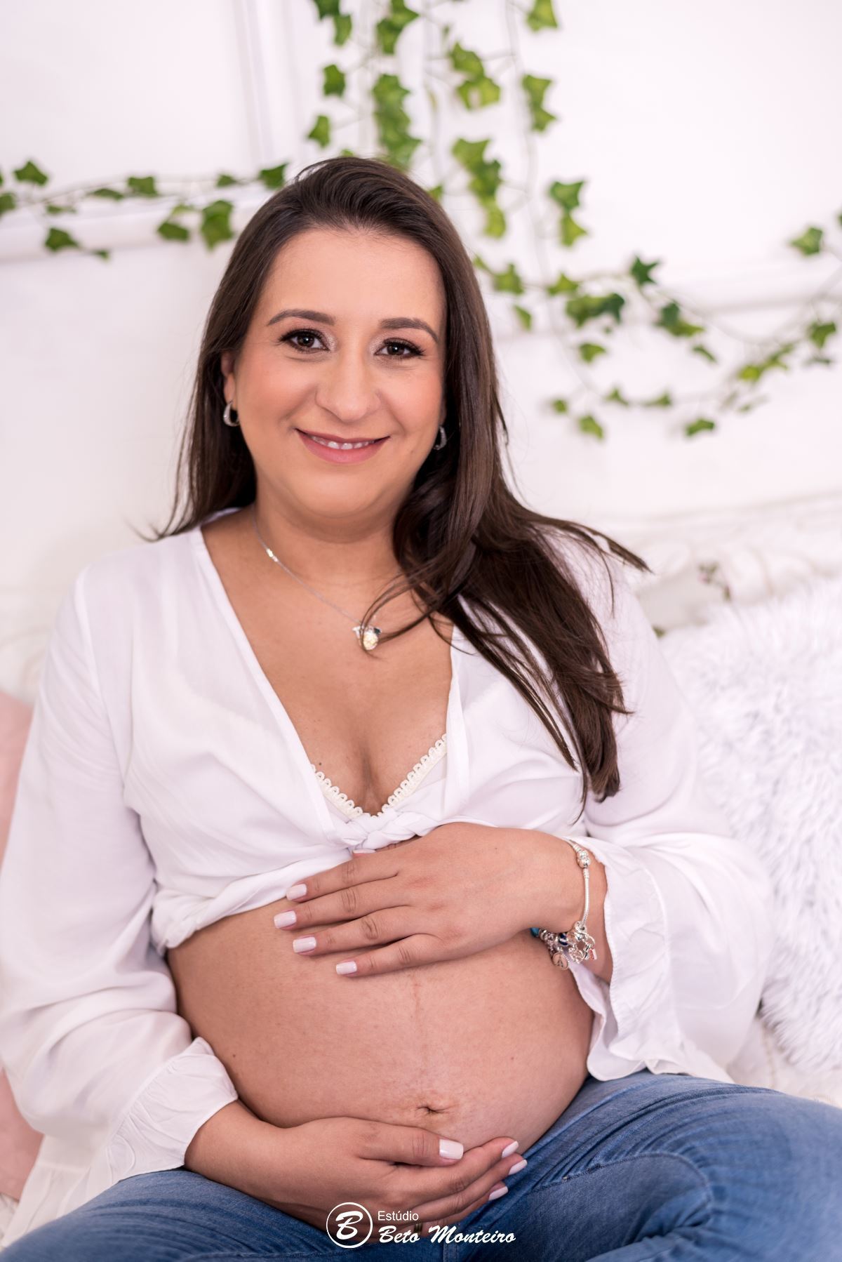 Book Gestante e Família em Curitiba - Book de gestante em estúdio - ensaio de gestante - book em estúdio - sessão fotográfica - Grávida - Gestação - Estúdio Beto Monteiro - Juliane - Robson - Luísa