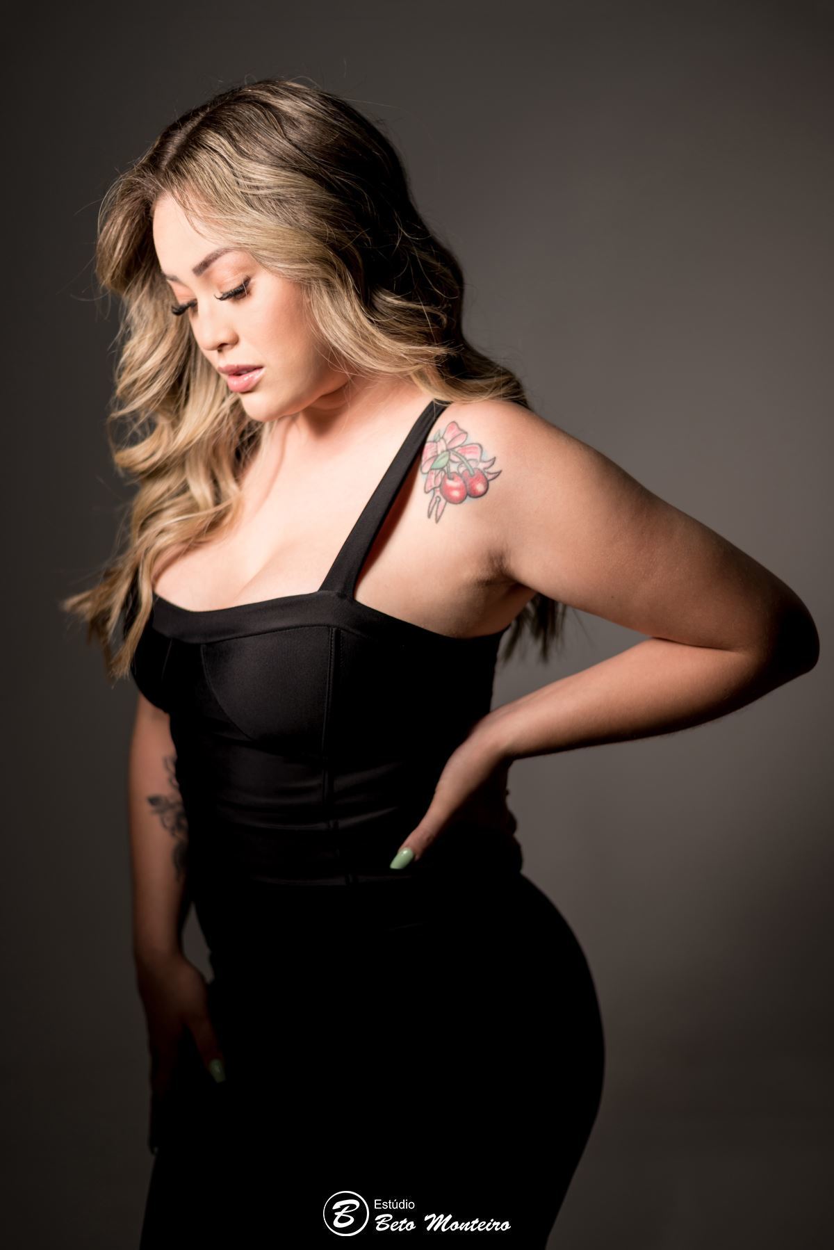 Book fotográfico Feminino - Book de fotos - Book Feminino - Book de Mulher - Estúdio Beto Monteiro - Curitiba - ensaio feminino - sessão de fotos feminino - sessão feminina - Rhuana