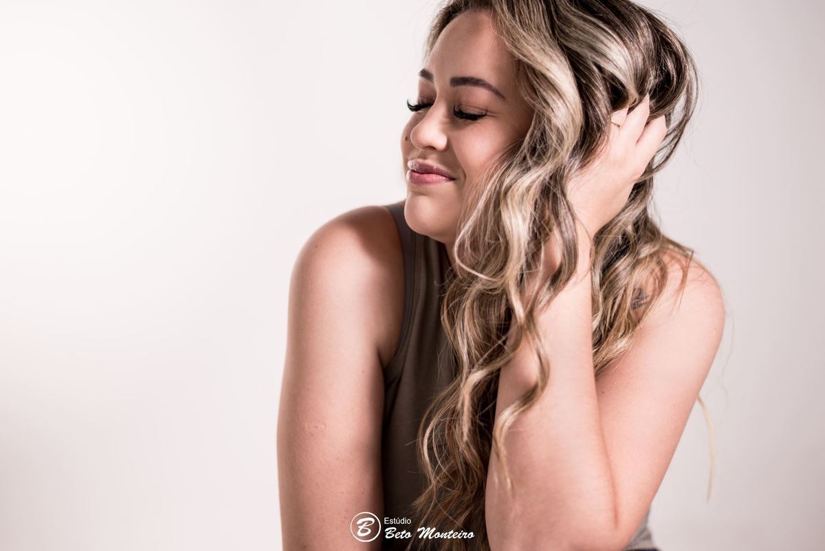 Book fotográfico Feminino - Book de fotos - Book Feminino - Book de Mulher - Estúdio Beto Monteiro - Curitiba - ensaio feminino - sessão de fotos feminino - sessão feminina - Rhuana