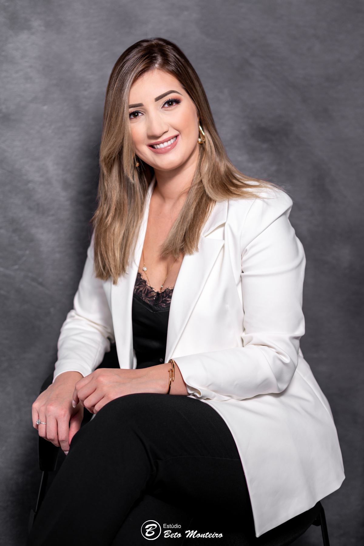 sessão profissional - sessão executiva - foto perfil - ensaio executivo - ensaio profissional - foto profissão - book executivo - book profissional - foto linkedin - foto curriculo - Ana Carolina Hunika