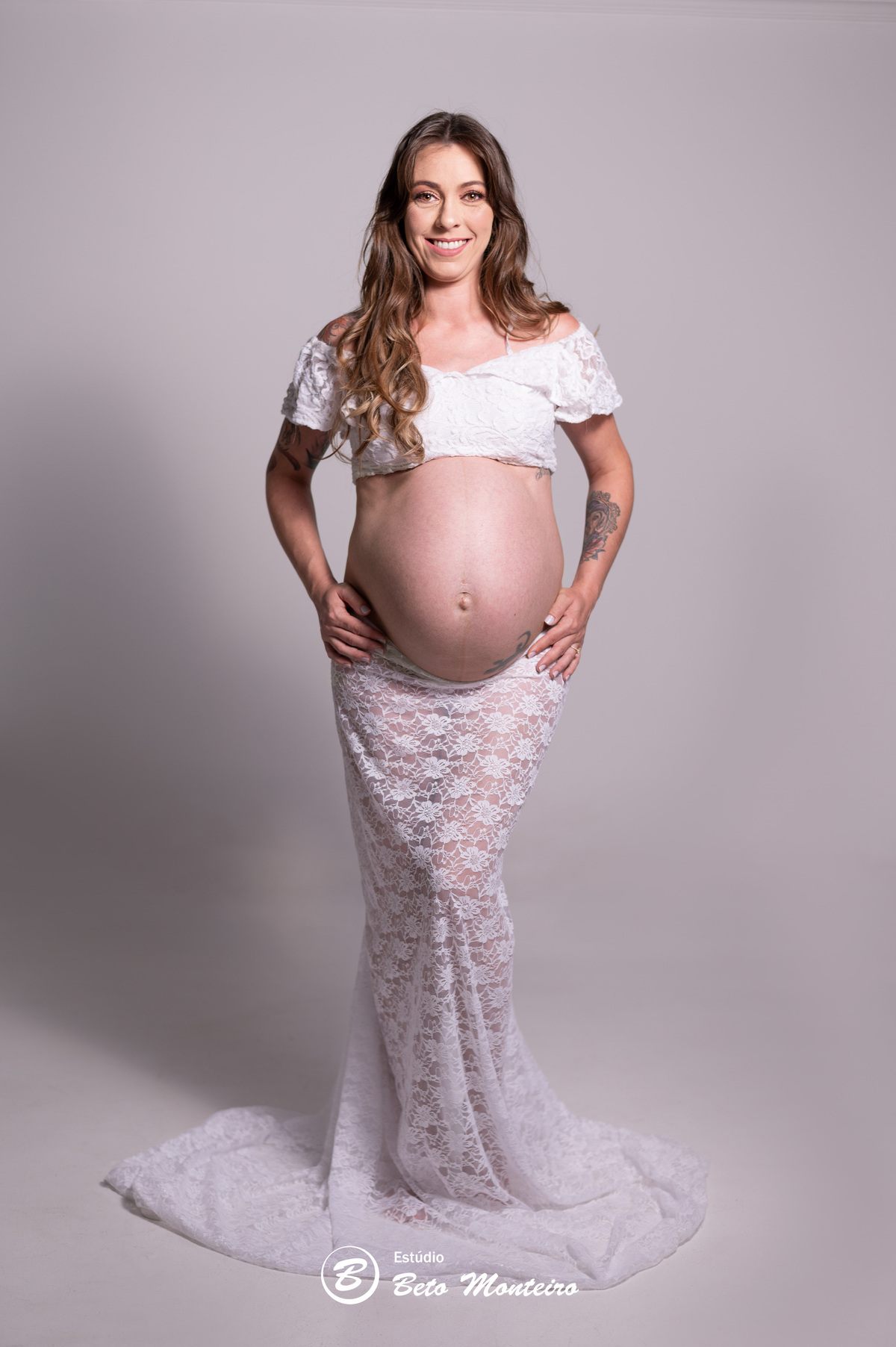 Book Gestante e Família em Curitiba - Book de gestante em estúdio - ensaio de gestante - book em estúdio - book externo - ensaio gestante externo - sessão fotográfica - Grávida - Gestação - Estúdio Beto Monteiro - Pâmela- Renato - Julieta - Lorenzo - Pets