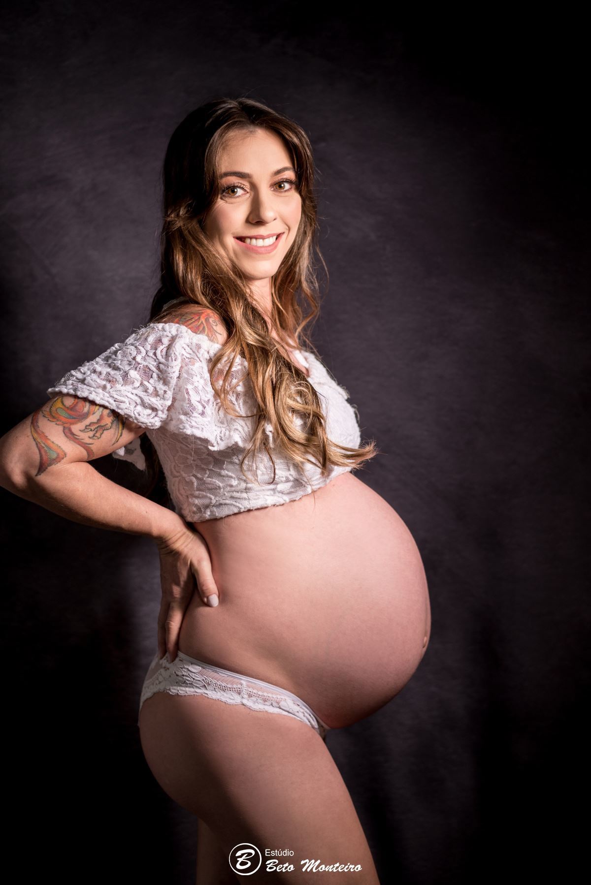 Book Gestante e Família em Curitiba - Book de gestante em estúdio - ensaio de gestante - book em estúdio - book externo - ensaio gestante externo - sessão fotográfica - Grávida - Gestação - Estúdio Beto Monteiro - Pâmela- Renato - Julieta - Lorenzo - Pets