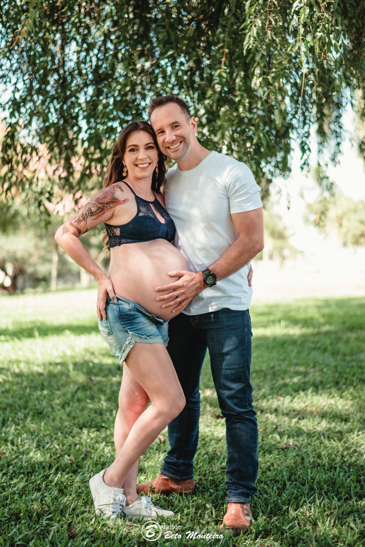 Book Gestante e Família em Curitiba - Book de gestante em estúdio - ensaio de gestante - book em estúdio - book externo - ensaio gestante externo - sessão fotográfica - Grávida - Gestação - Estúdio Beto Monteiro - Pâmela- Renato - Julieta - Lorenzo - Pets