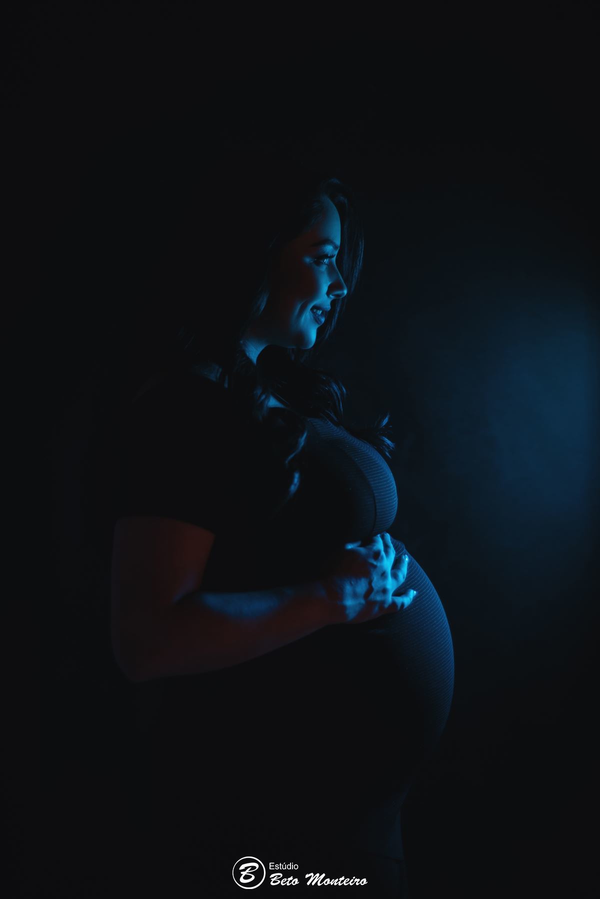 Book Gestante e Família em Curitiba - Book de gestante em estúdio - ensaio de gestante - book em estúdio - sessão fotográfica - Grávida - Gestação - Estúdio Beto Monteiro - Jheniffer - Gustavo