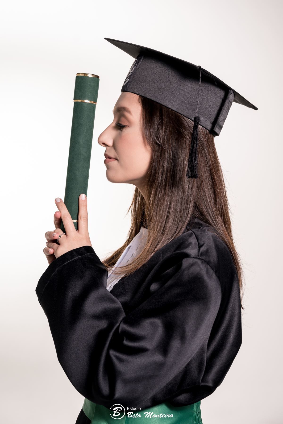 book feminino - book formanda - sessão de formatura - book formanda em estúdio - Giulia Melo - nutrição - sessão de nutrição - formatura de nutrição - book formandos curitiba - faculdade - universidade