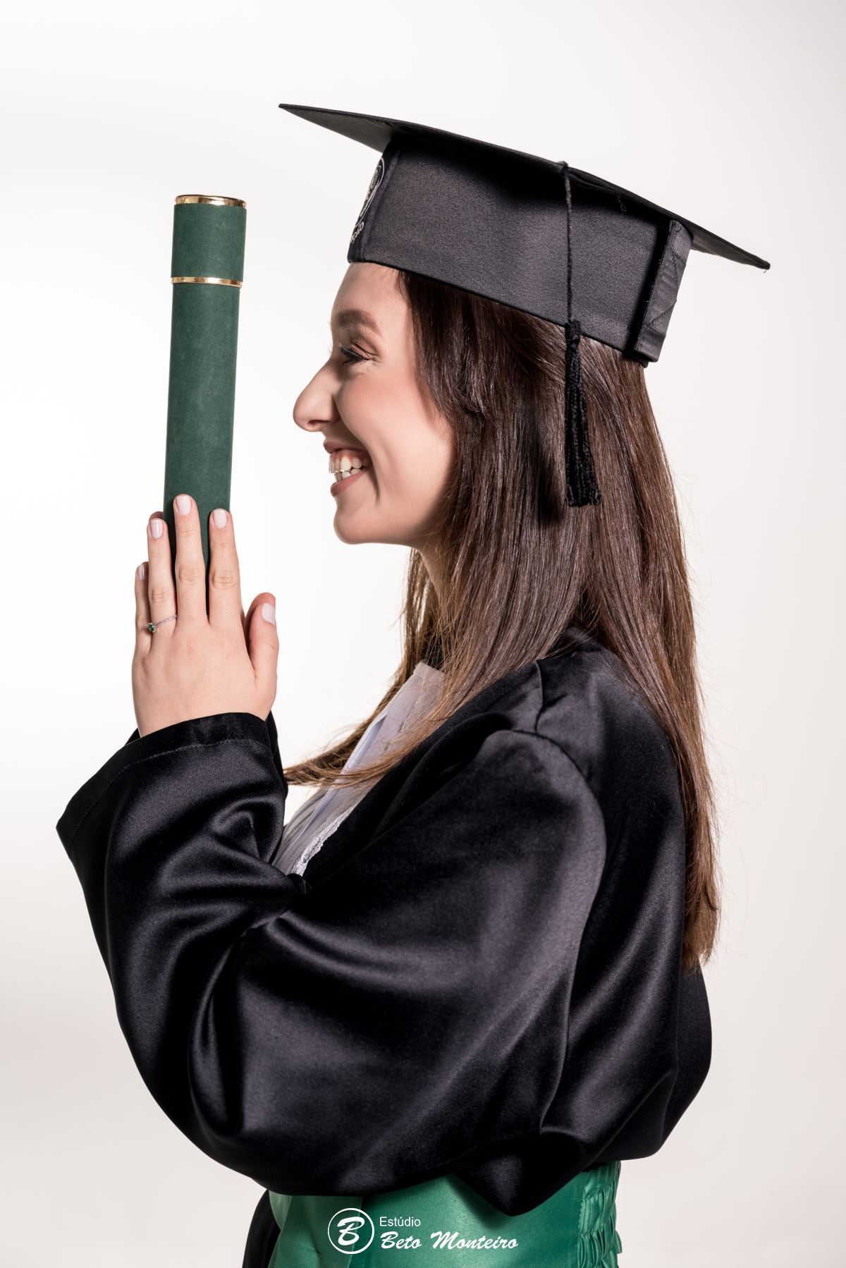 book feminino - book formanda - sessão de formatura - book formanda em estúdio - Giulia Melo - nutrição - sessão de nutrição - formatura de nutrição - book formandos curitiba - faculdade - universidade