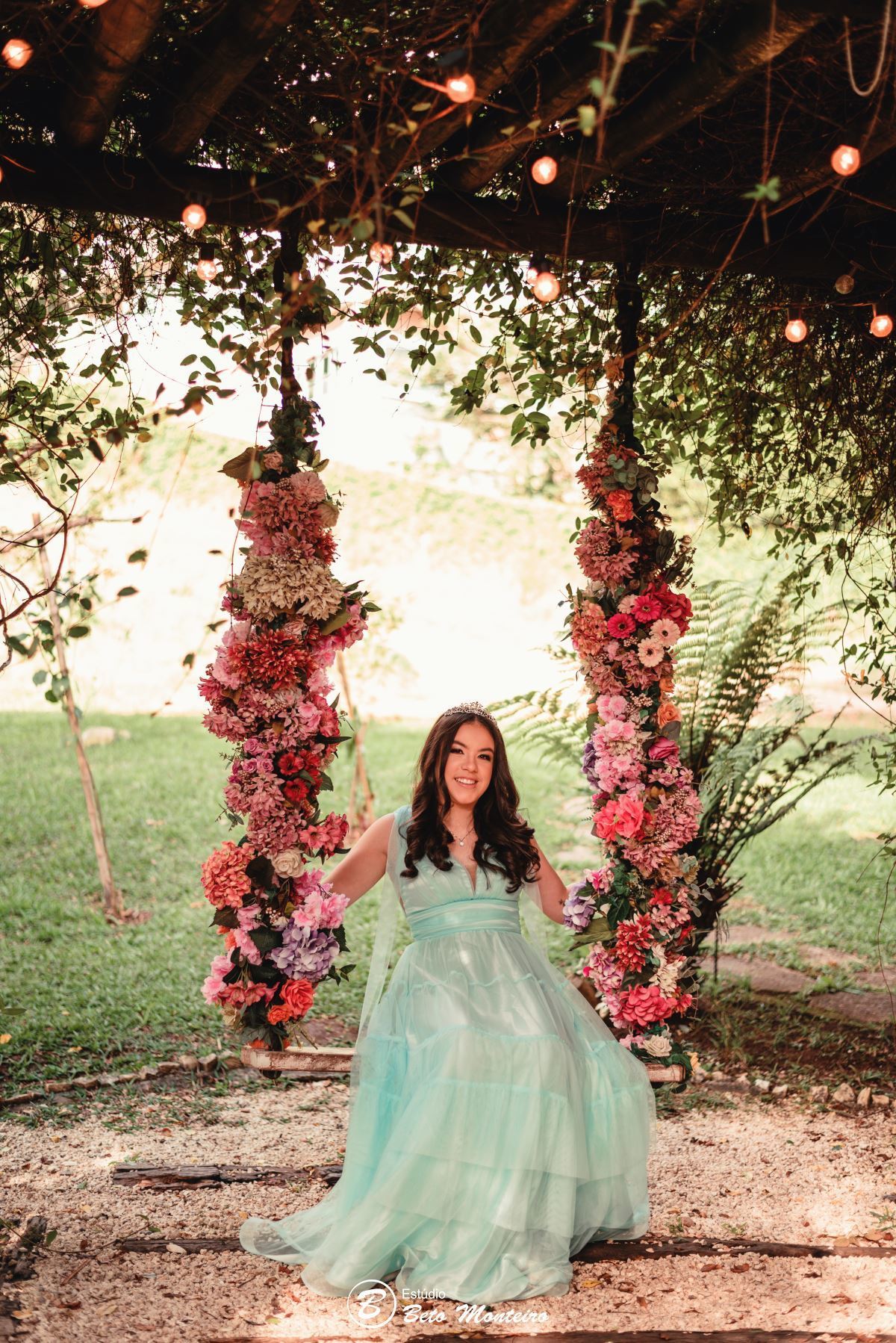 Aniversário de 15 anos - Foto e Filmagem - Debutante - Estúdio Beto Monteiro - Curitiba - fotografo de 15 anos - fotógrafa - sessão de fotos - book de fotos - book de 15 anos - fotografo - chácara happy ranch - vestido - vestido de debutante - Anne Lisa