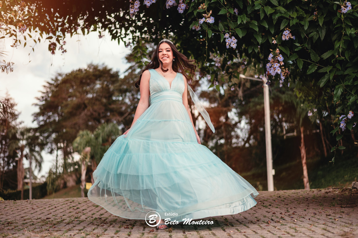 Aniversário de 15 anos - Foto e Filmagem - Debutante - Estúdio Beto Monteiro - Curitiba - fotografo de 15 anos - fotógrafa - sessão de fotos - book de fotos - book de 15 anos - fotografo - chácara happy ranch - vestido - vestido de debutante - Anne Lisa