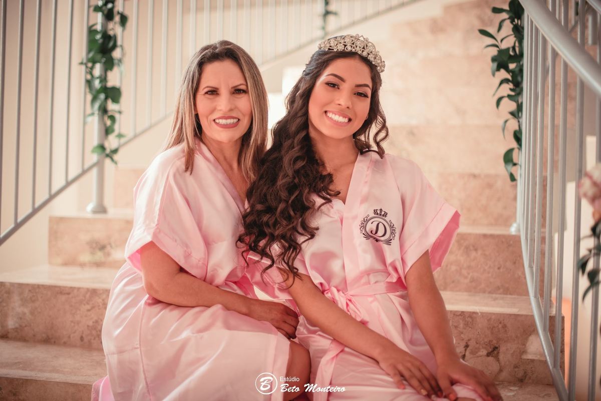 Aniversário de 15 anos - Foto e Filmagem - Debutante - Estúdio Beto Monteiro - Curitiba - fotografo de 15 anos - fotógrafa - sessão de fotos - book de fotos - book de 15 anos - fotografo - chácara ienkot - vestido de debutante - Maria Eduarda - Duda
