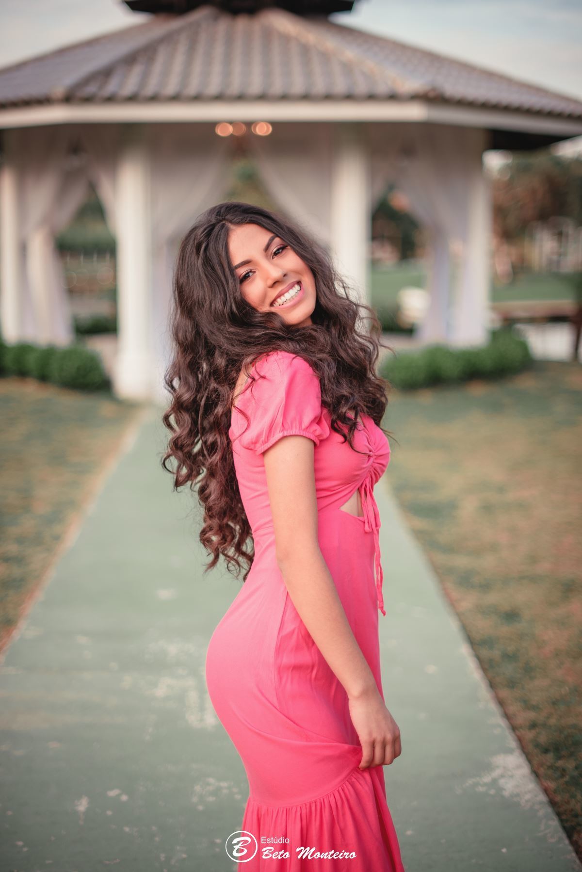 Aniversário de 15 anos - Foto e Filmagem - Debutante - Estúdio Beto Monteiro - Curitiba - fotografo de 15 anos - fotógrafa - sessão de fotos - book de fotos - book de 15 anos - fotografo - chácara ienkot - vestido de debutante - Maria Eduarda - Duda