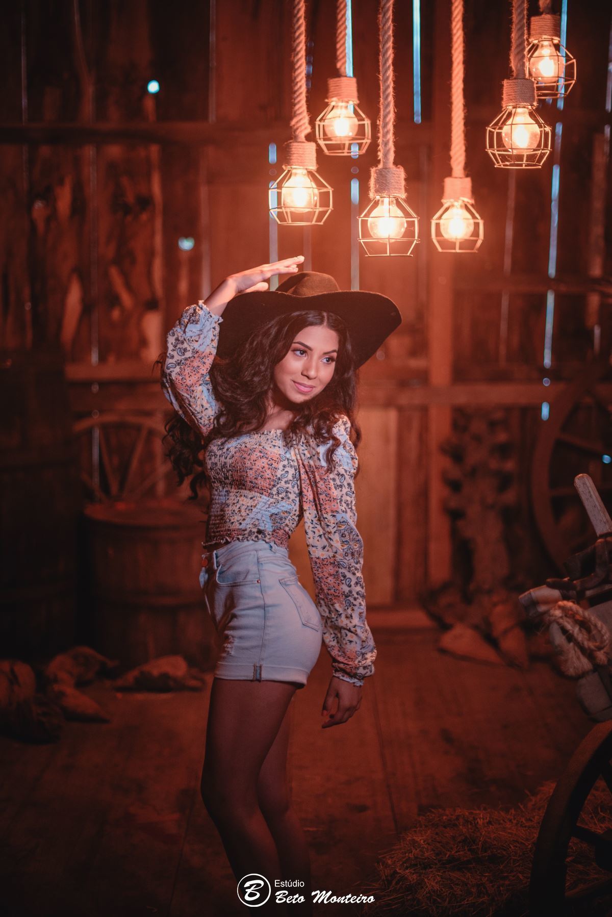 Aniversário de 15 anos - Foto e Filmagem - Debutante - Estúdio Beto Monteiro - Curitiba - fotografo de 15 anos - fotógrafa - sessão de fotos - book de fotos - book de 15 anos - fotografo - chácara ienkot - vestido de debutante - Maria Eduarda - Duda