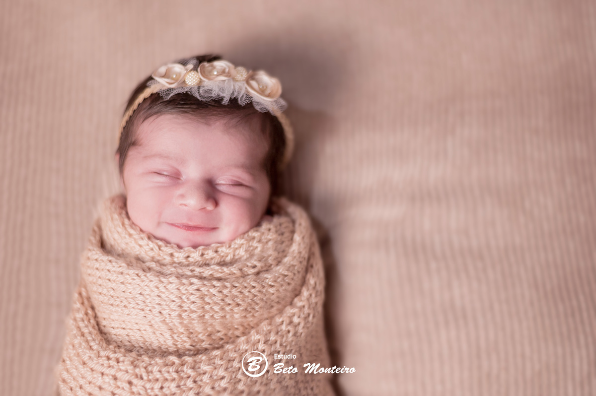 Book fotográfico New Born - Book de fotos - Book New Born - book newborn - Book de Recém-nascido - Book de Bebê - newborn menina - Estúdio Beto Monteiro - Curitiba - Luísa - Juliane - Robson