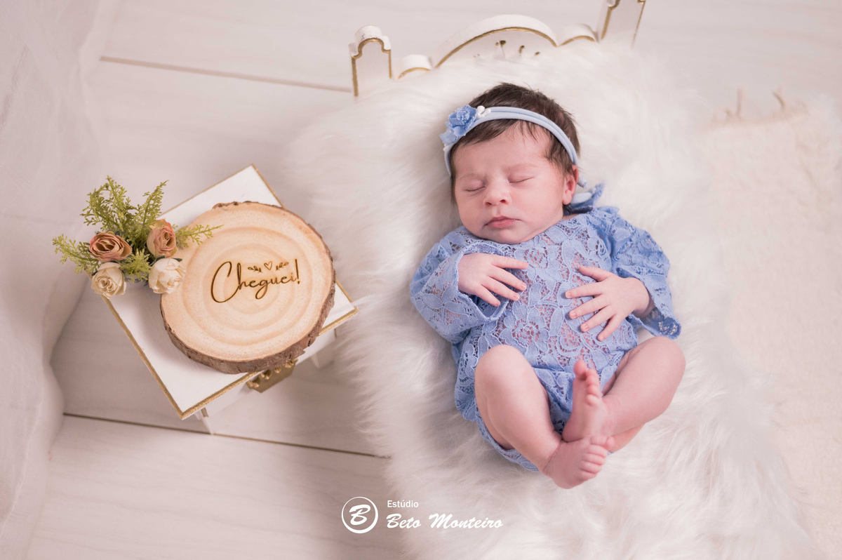 Book fotográfico New Born - Book de fotos - Book New Born - book newborn - Book de Recém-nascido - Book de Bebê - newborn menina - Estúdio Beto Monteiro - Curitiba - Luísa - Juliane - Robson - newborn na caminha