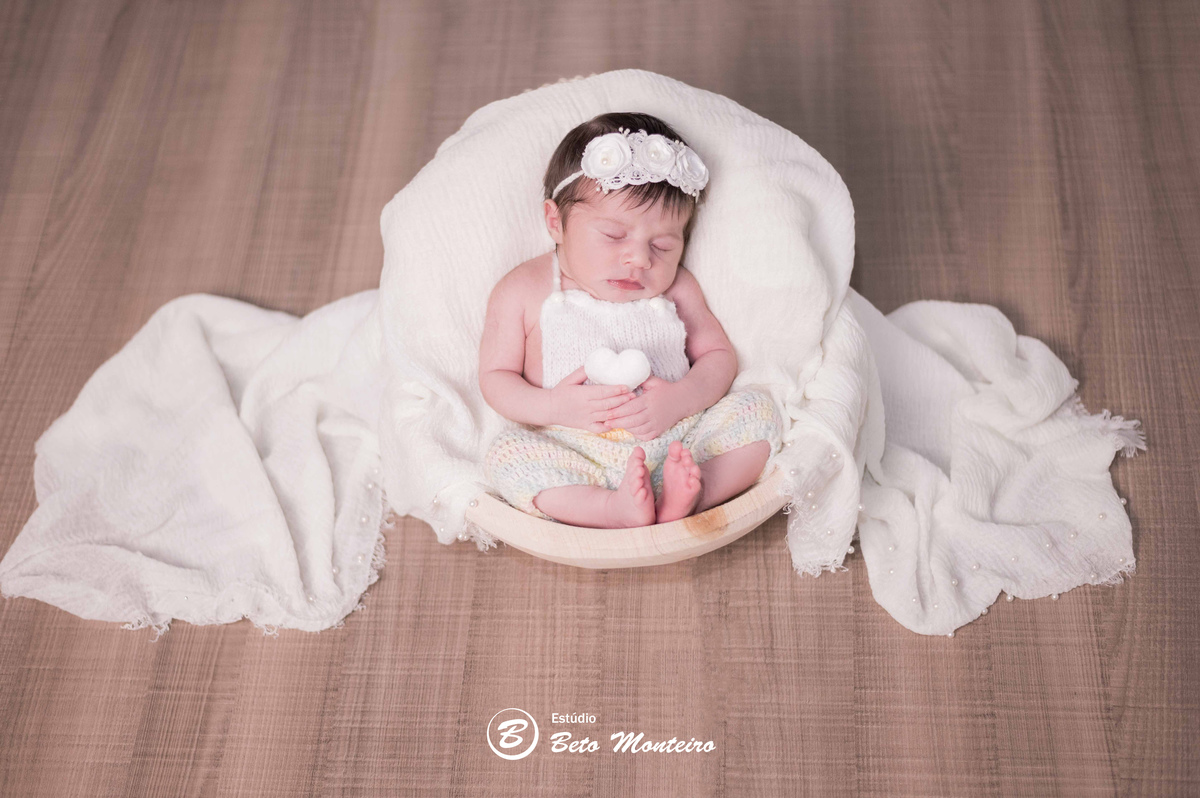 Book fotográfico New Born - Book de fotos - Book New Born - book newborn - Book de Recém-nascido - Book de Bebê - newborn menina - Estúdio Beto Monteiro - Curitiba - Luísa - Juliane - Robson - newborn na gamela