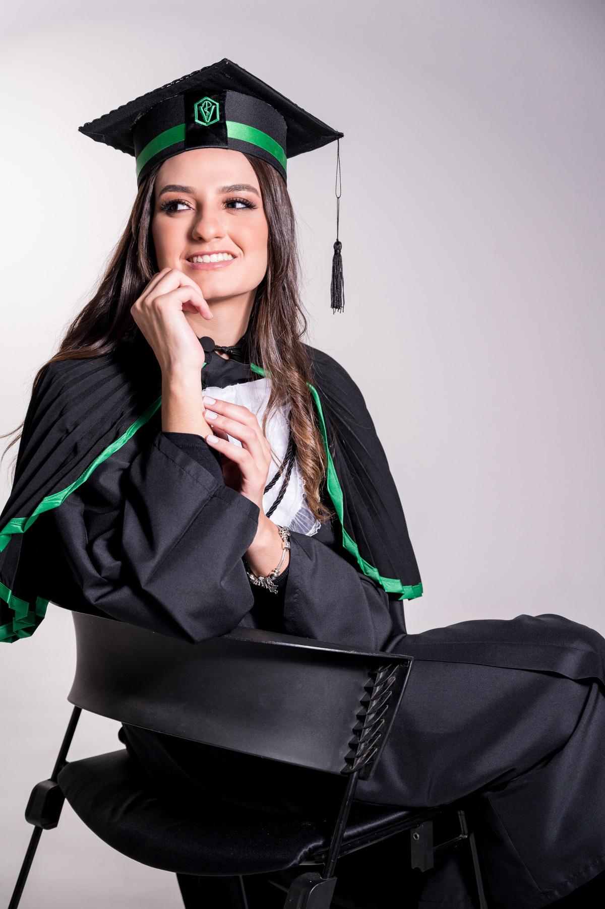 book feminino - book formanda - sessão de formatura - book formanda em estúdio - Rafaella Przydzimivski - veterinária - sessão de veterinaria - formatura de medicina veterinária - book formandos curitiba - faculdade - universidade