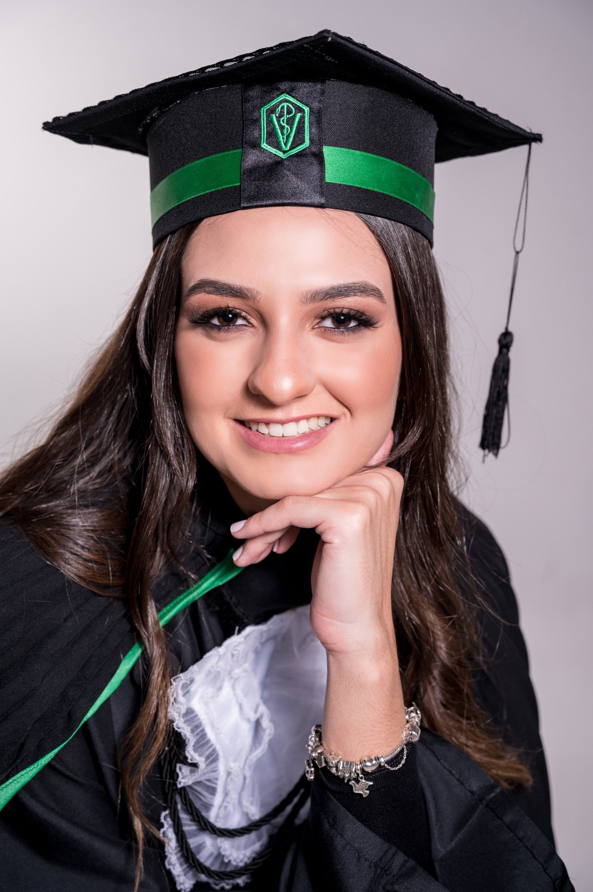 book feminino - book formanda - sessão de formatura - book formanda em estúdio - Rafaella Przydzimivski - veterinária - sessão de veterinaria - formatura de medicina veterinária - book formandos curitiba - faculdade - universidade