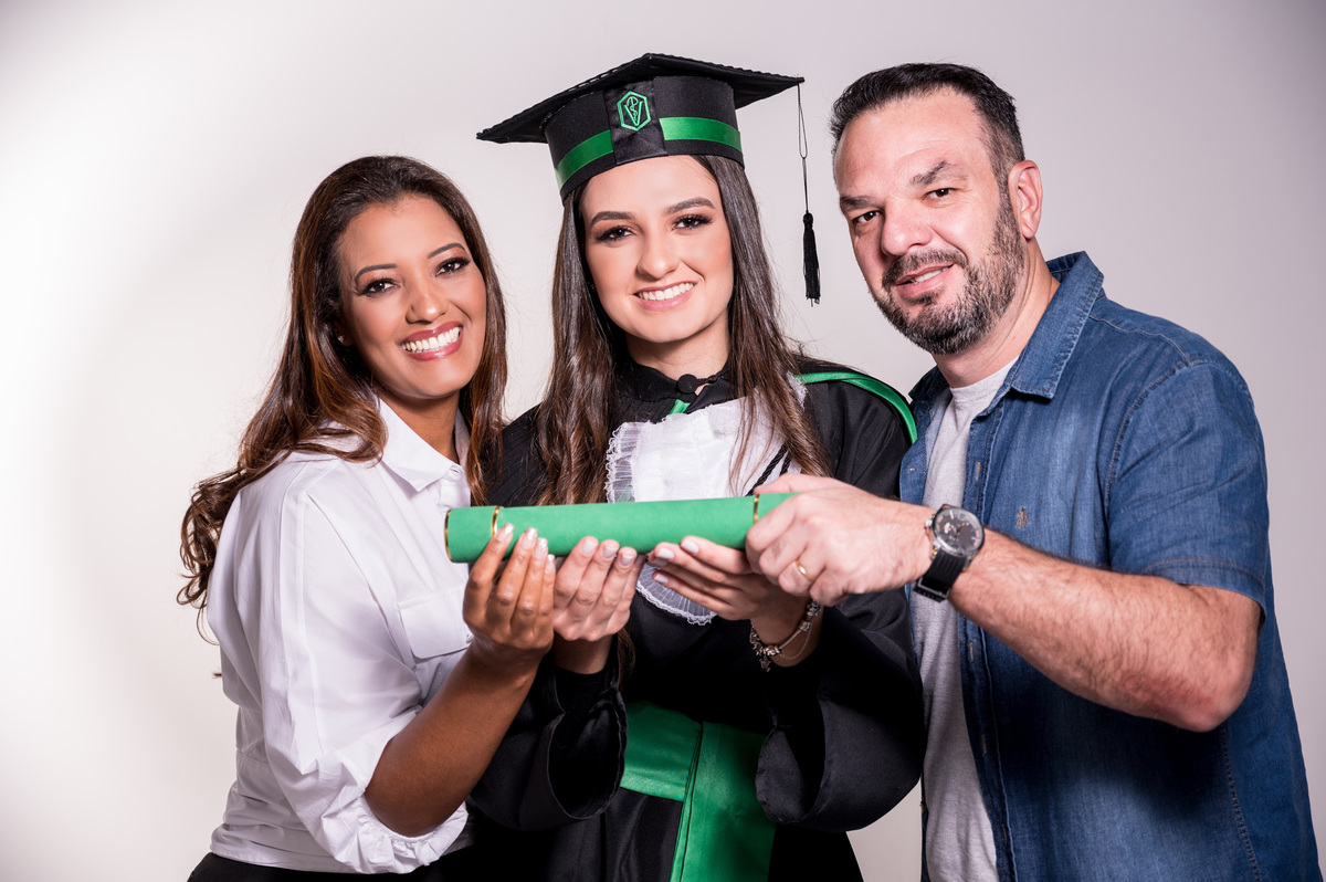 book feminino - book formanda - sessão de formatura - book formanda em estúdio - Rafaella Przydzimivski - veterinária - sessão de veterinaria - formatura de medicina veterinária - book formandos Curitiba - faculdade - universidade