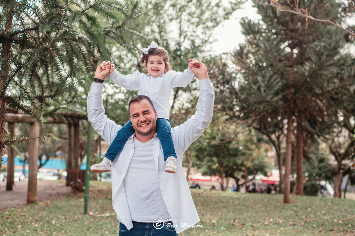 Mini ensaio dia dos pais - Sessão dia dos pais - Book de família - Sessão externa - book no parque - Sessão dia dos pais Curitiba - Pai e filha - Pai e filho - Pai e filhos
