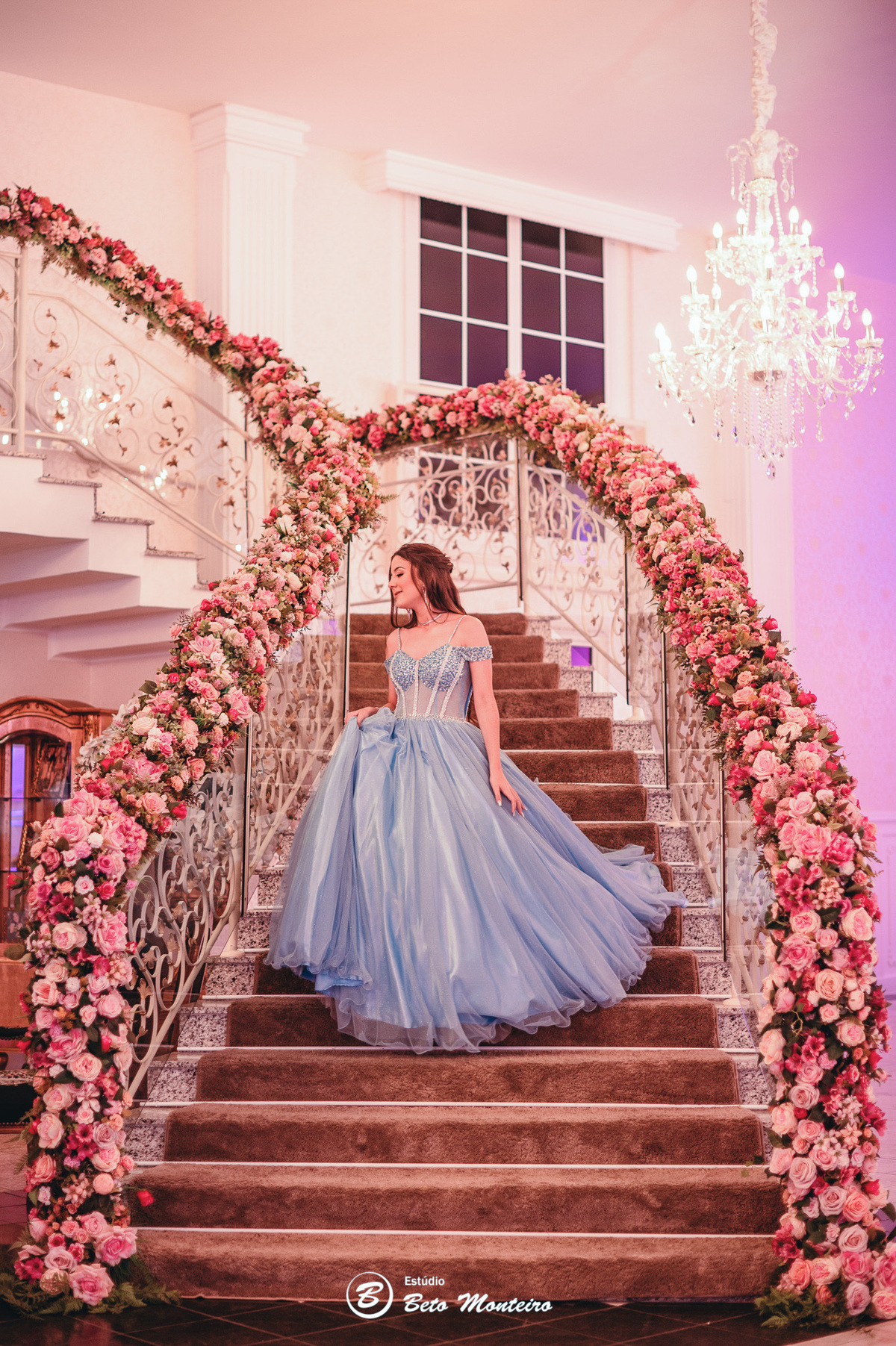 Aniversário de 15 anos - Foto e Filmagem - Debutante - Estúdio Beto Monteiro - Curitiba - fotografo de 15 anos - sessao de fotos - book de 15 anos - fotografo - Maria eduarda rossato  - castello reale - pedro aquino - sol cerimonial - vestido azul