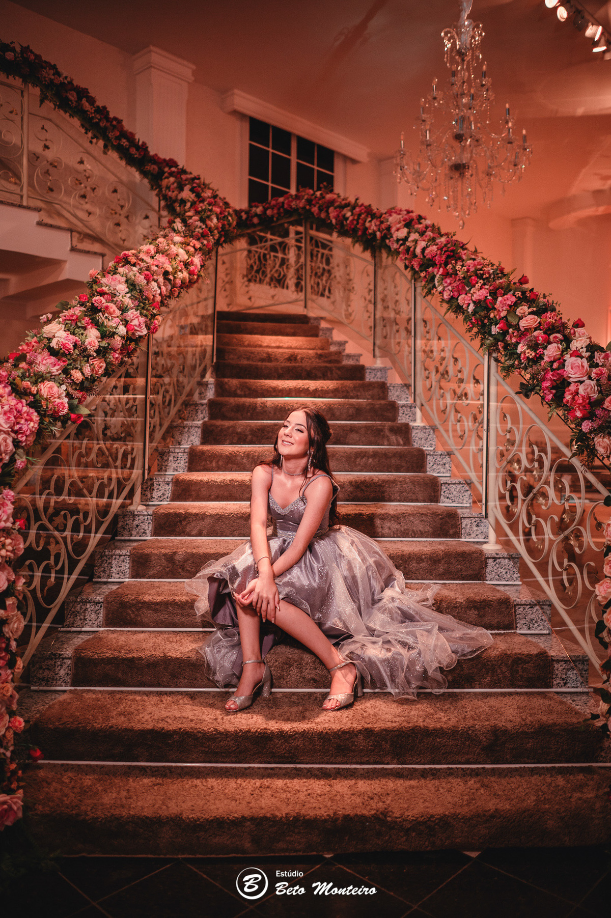 Aniversário de 15 anos - Foto e Filmagem - Debutante - Estúdio Beto Monteiro - Curitiba - fotografo de 15 anos - sessao de fotos - book de 15 anos - fotografo - Maria eduarda rossato  - castello reale - pedro aquino - sol cerimonial - vestido azul