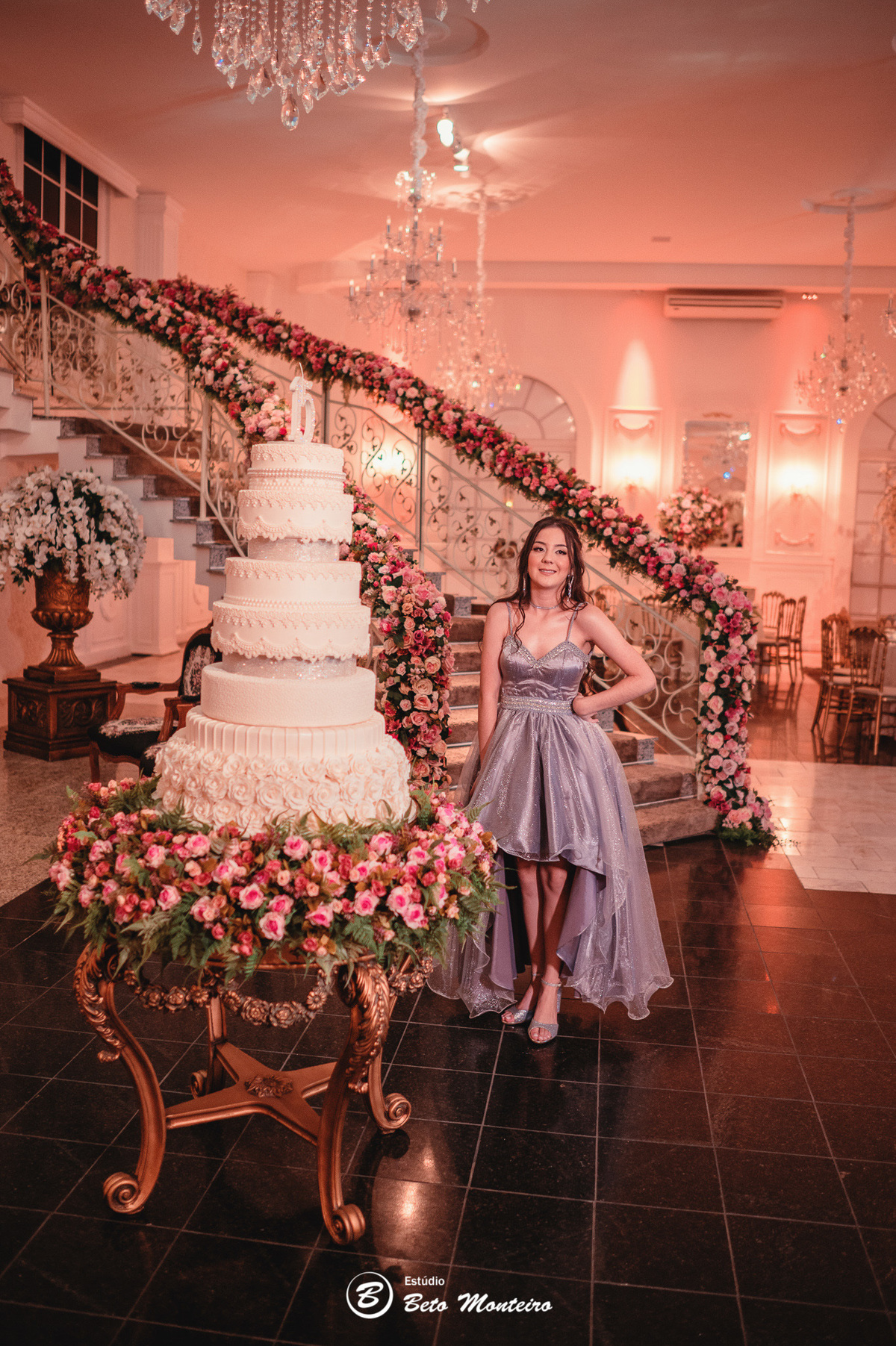 Aniversário de 15 anos - Foto e Filmagem - Debutante - Estúdio Beto Monteiro - Curitiba - fotografo de 15 anos - sessao de fotos - book de 15 anos - fotografo - Maria eduarda rossato  - castello reale - pedro aquino - sol cerimonial - vestido azul