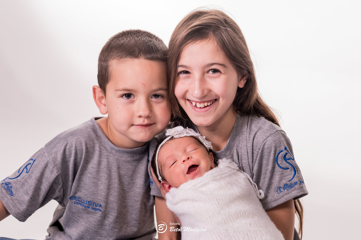 Book fotográfico New Born - Book de fotos - Book New Born - book newborn - Book de Recém-nascido - Book de Bebê - newborn menina - Estúdio Beto Monteiro - Curitiba - Helena - Flavia