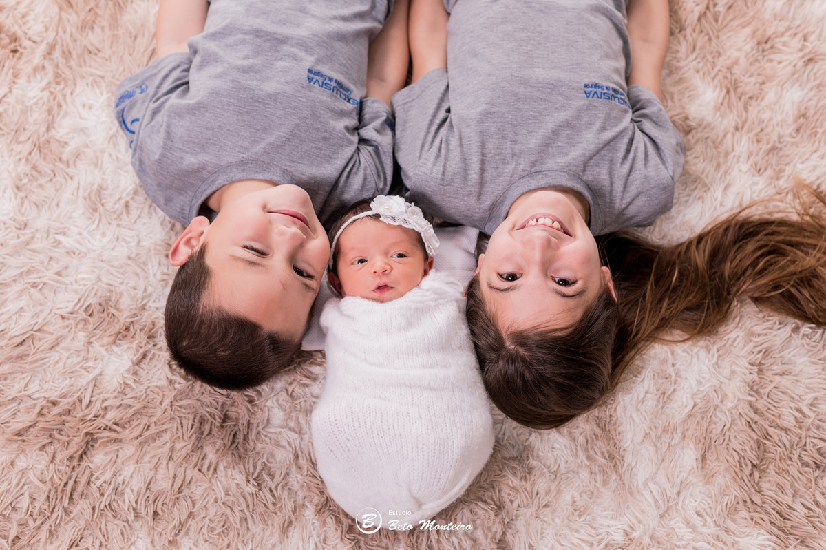 Book fotográfico New Born - Book de fotos - Book New Born - book newborn - Book de Recém-nascido - Book de Bebê - newborn menina - Estúdio Beto Monteiro - Curitiba - Helena - Flavia