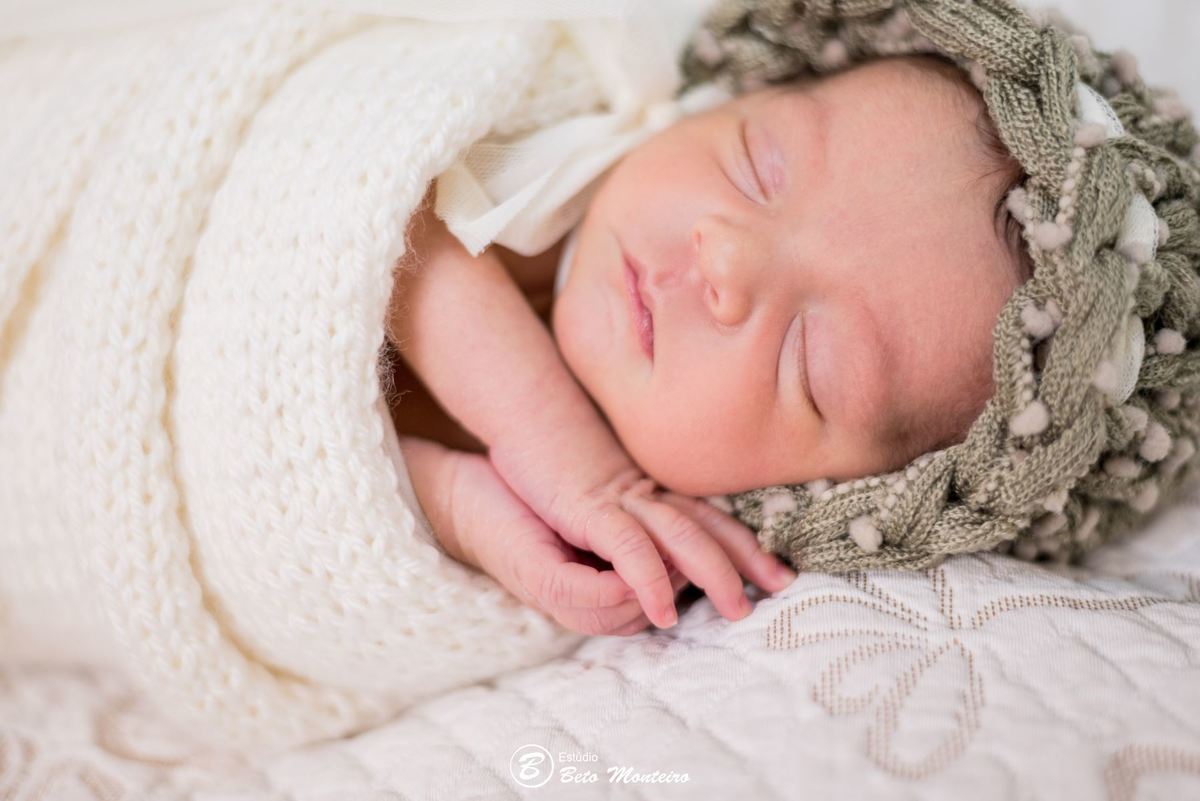 Book fotográfico New Born - Book de fotos - Book New Born - book newborn - Book de Recém-nascido - Book de Bebê - newborn menina - Estúdio Beto Monteiro - Curitiba - Helena - Flavia