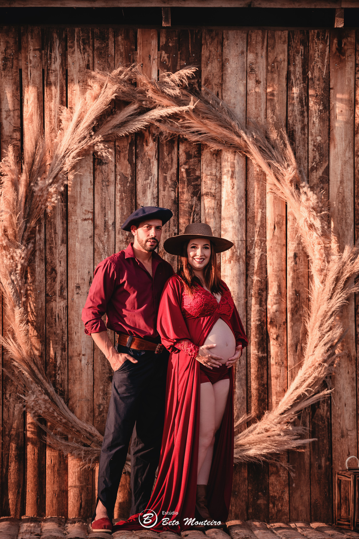 Book Gestante e Familia em Curitiba - Book gestante Campo Largo - Book de gestante lifestyle - Fotos ao ar livre - Grávida - Gestação - Book de gestante - Estúdio Beto Monteiro - Cabanha Matoski - Flavia - Maicon - Helena