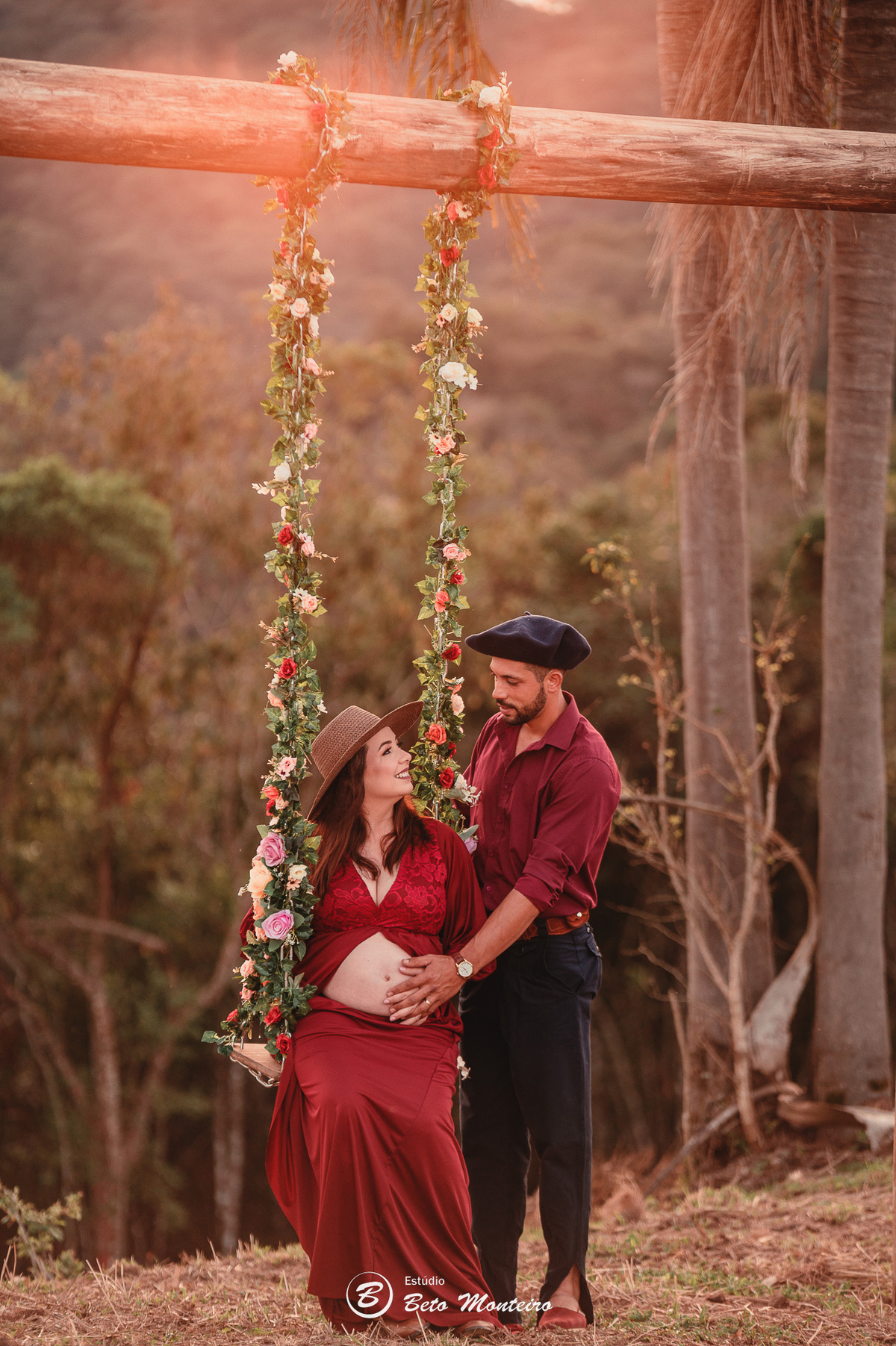 Book Gestante e Familia em Curitiba - Book gestante Campo Largo - Book de gestante lifestyle - Fotos ao ar livre - Grávida - Gestação - Book de gestante - Estúdio Beto Monteiro - Cabanha Matoski - Flavia - Maicon - Helena