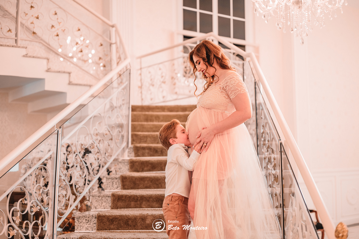 Book Gestante e Família em Curitiba - Book gestante Colombo - Book de gestante lifestyle - Fotos ao ar livre - Grávida - Gestação - Book de gestante - Estúdio Beto Monteiro - Castello Reale - Bruna 