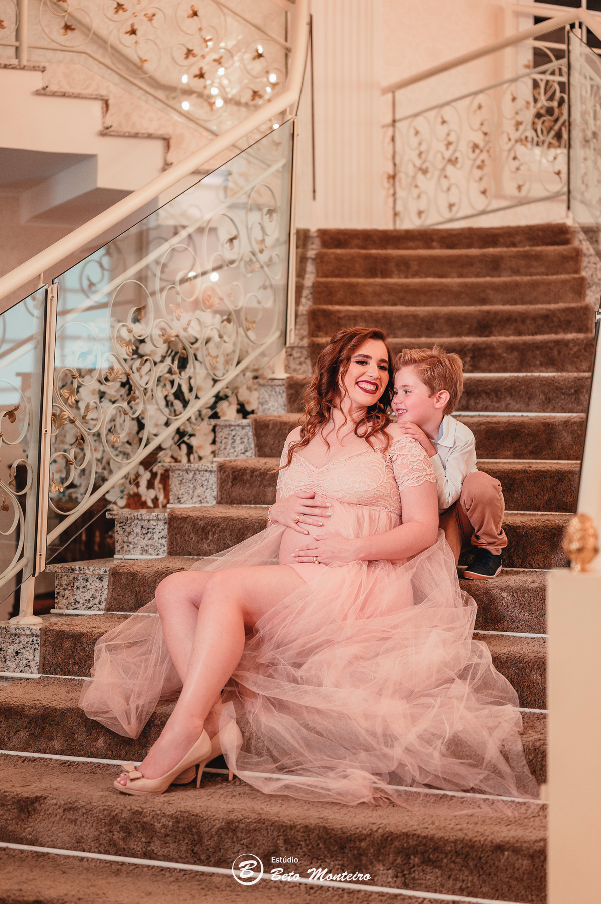 Book Gestante e Família em Curitiba - Book gestante Colombo - Book de gestante lifestyle - Fotos ao ar livre - Grávida - Gestação - Book de gestante - Estúdio Beto Monteiro - Castello Reale - Bruna 