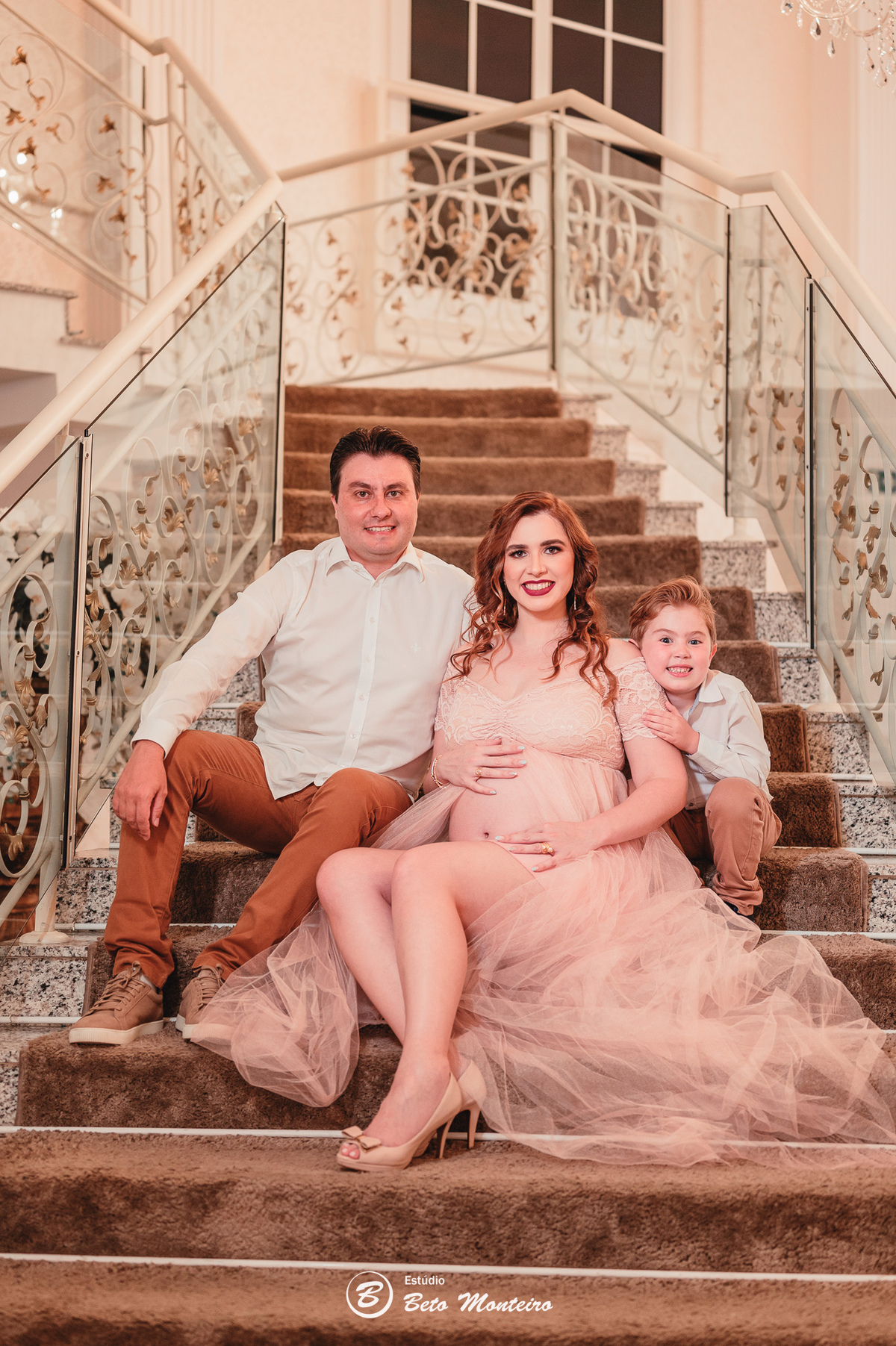 Book Gestante e Família em Curitiba - Book gestante Colombo - Book de gestante lifestyle - Fotos ao ar livre - Grávida - Gestação - Book de gestante - Estúdio Beto Monteiro - Castello Reale - Bruna 