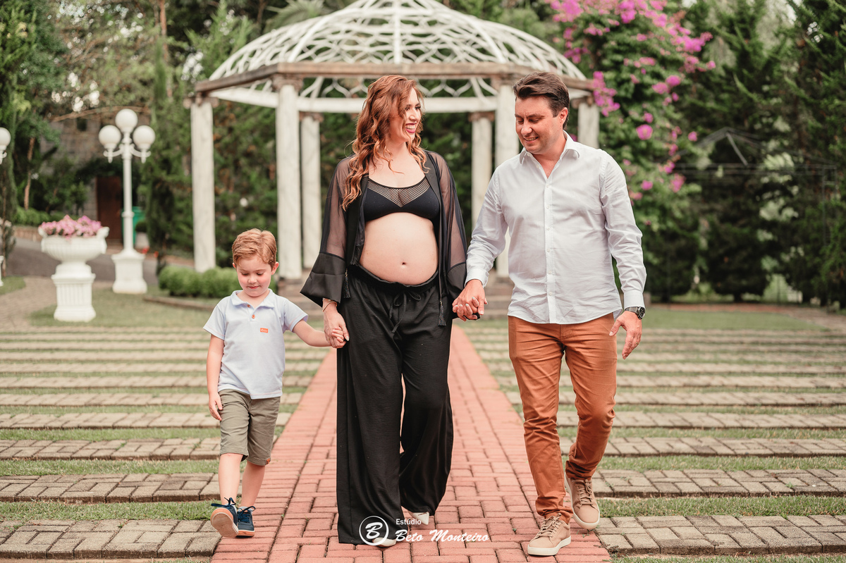 Book Gestante e Família em Curitiba - Book gestante Colombo - Book de gestante lifestyle - Fotos ao ar livre - Grávida - Gestação - Book de gestante - Estúdio Beto Monteiro - Castello Reale - Bruna 