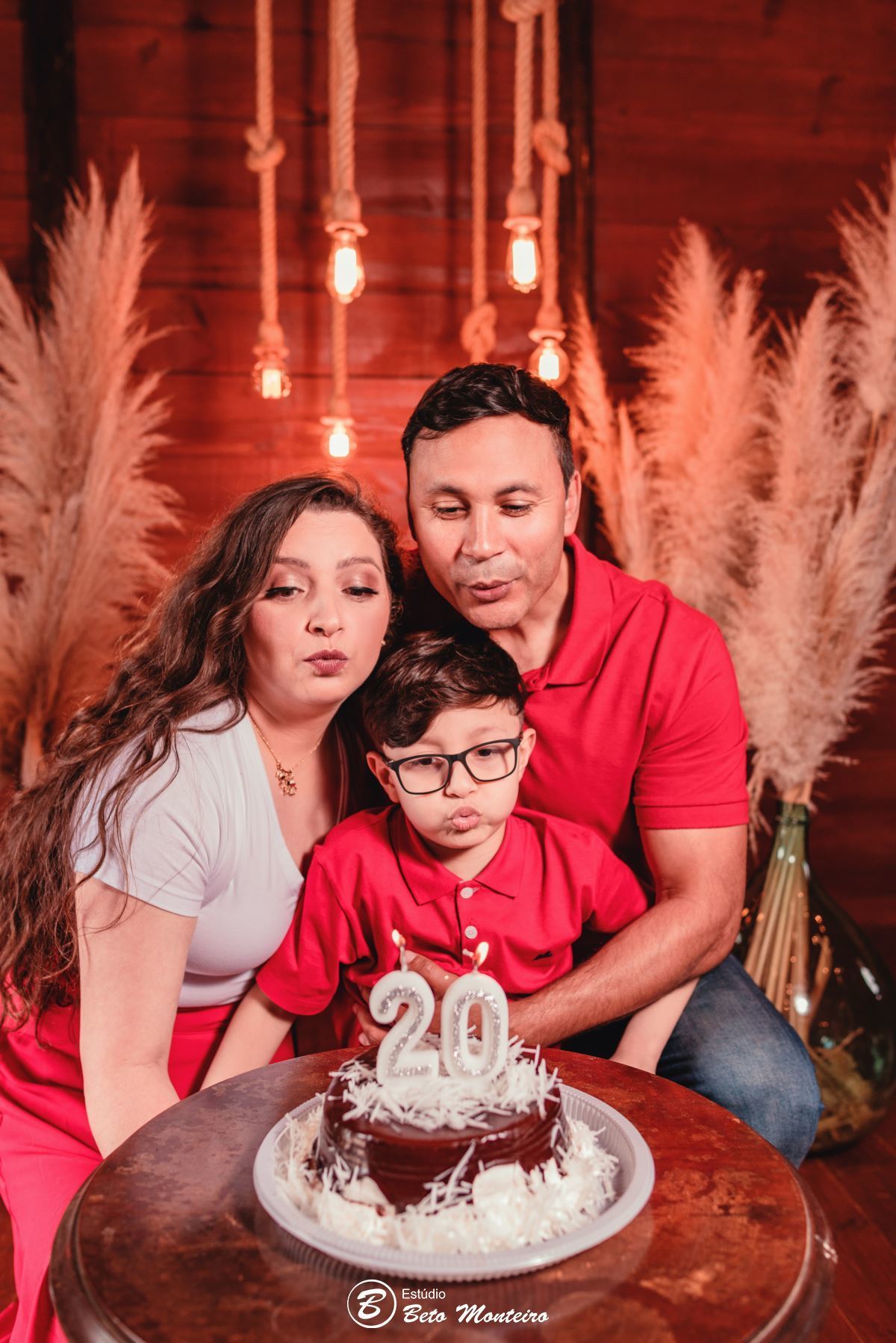 chacara sentinela do imbuial - book de familia - book de casal - sessão de familia - sessão de casal - ensaio de familia - ensaio casal - aniversário de casamento - 20 anos de casados - bodas de porcelana - Monica - Junior - Luiz Fernando