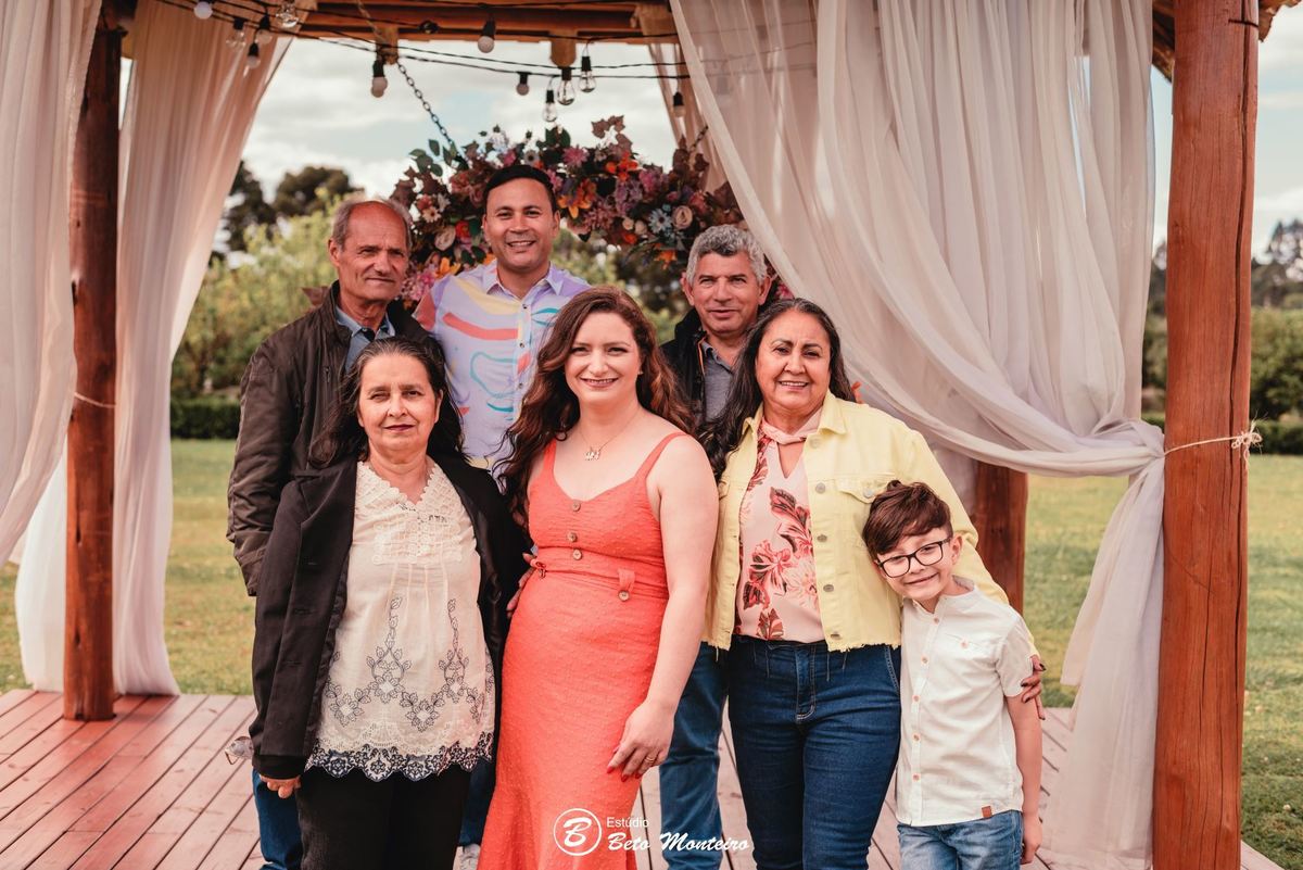 chacara sentinela do imbuial - book de familia - book de casal - sessão de familia - sessão de casal - ensaio de familia - ensaio casal - aniversário de casamento - 20 anos de casados - bodas de porcelana - Monica - Junior - Luiz Fernando