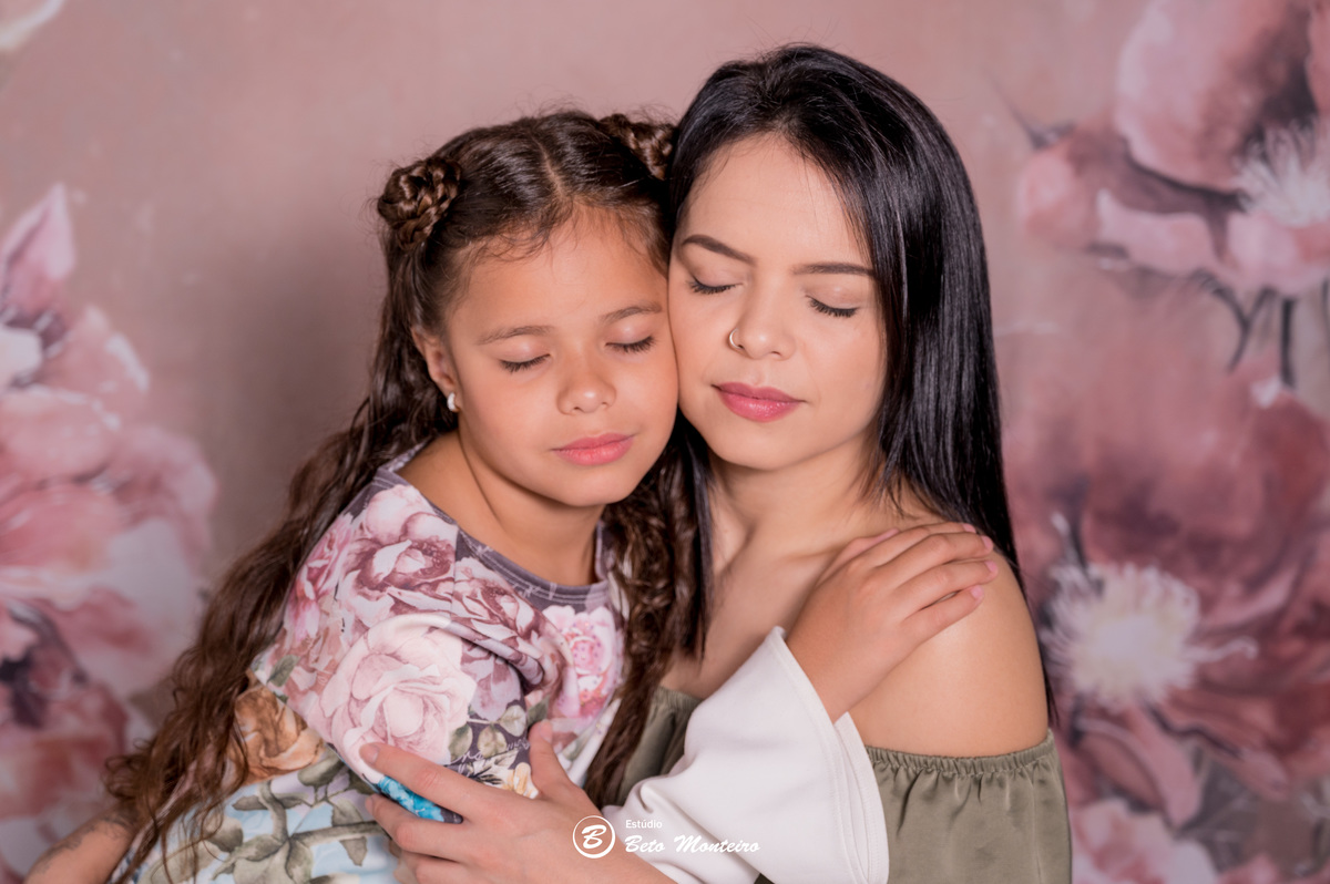 Mini ensaio dia das mães. Sessão dia das mães. Sessão dia das mães Curitiba. Mãe e filha. Mãe e filho. Mãe e filhos.