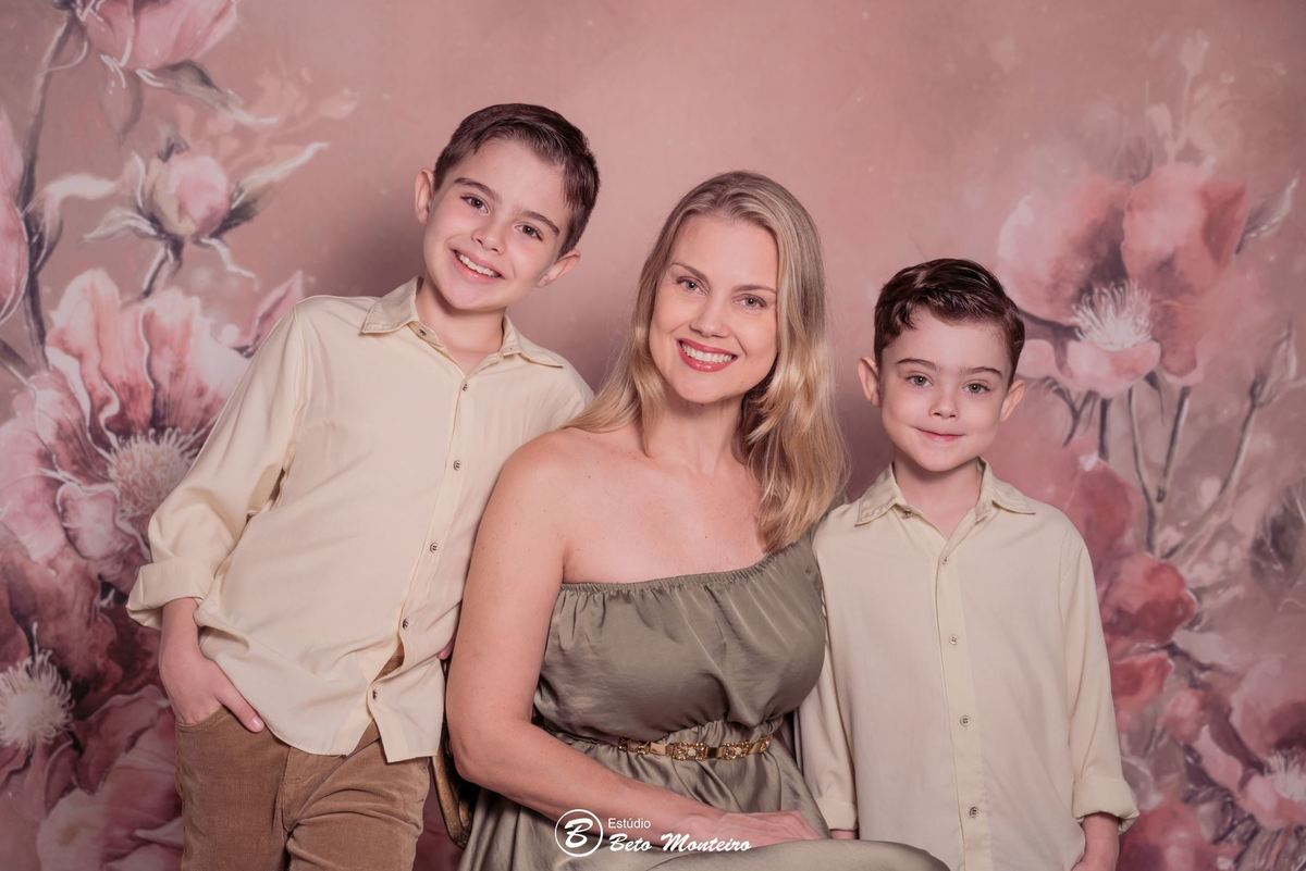 Mini ensaio dia das mães. Sessão dia das mães. Sessão dia das mães Curitiba. Mãe e filha. Mãe e filho. Mãe e filhos.