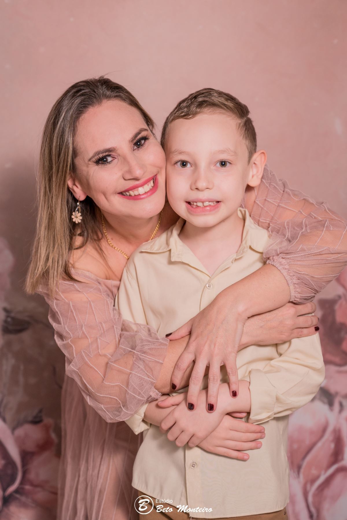 Mini ensaio dia das mães. Sessão dia das mães. Sessão dia das mães Curitiba. Mãe e filha. Mãe e filho. Mãe e filhos.